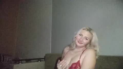 Snapshot of sofishine11 chatting on 30, 10, 2025 Sofi online show from 30, 10, 2025