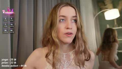 softdreamer_ online show from 17, 11, 2025