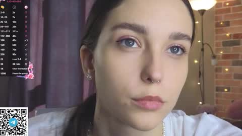 Snapshot of softiedream chatting on 8, 11, 2025 Elly online show from 8, 11, 2025