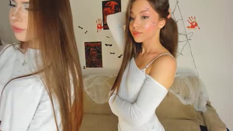 Snapshot of softrebel chatting on 31, 10, 2025 sofia online show from 31, 10, 2025