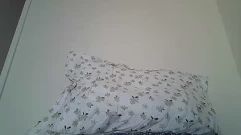 Snapshot of solitcam chatting on 17, 2, 2025 100 goals to see more online show from 17, 2, 2025