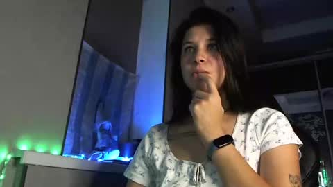 Snapshot of something_sweet00 chatting on 19, 10, 2025 Anna online show from 19, 10, 2025