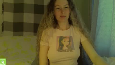 Snapshot of song_to_the_siren chatting on 12, 12, 2024 Mary online show from 12, 12, 2024