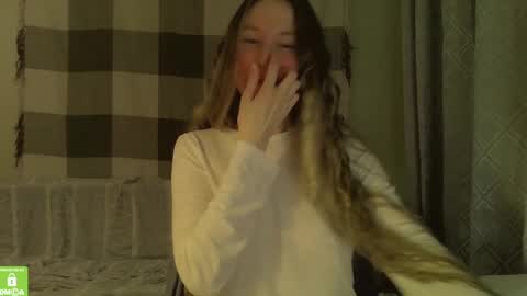 Snapshot of song_to_the_siren chatting on 16, 1, 2025 Mary online show from 16, 1, 2025