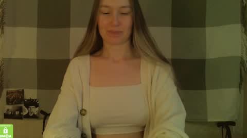 Snapshot of song_to_the_siren chatting on 13, 2, 2025 Mary online show from 13, 2, 2025