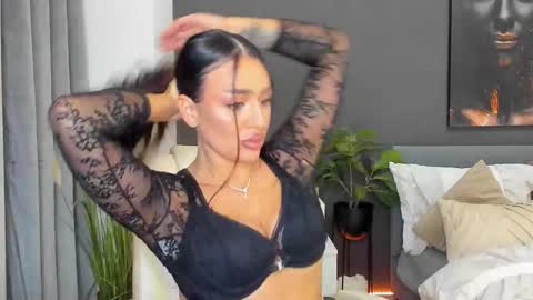 Snapshot of sonia__rey chatting on 20, 11, 2025 Sonia Rey online show from 20, 11, 2025