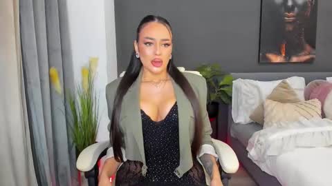 Snapshot of sonia__rey chatting on 23, 11, 2025 Sonia Rey online show from 23, 11, 2025