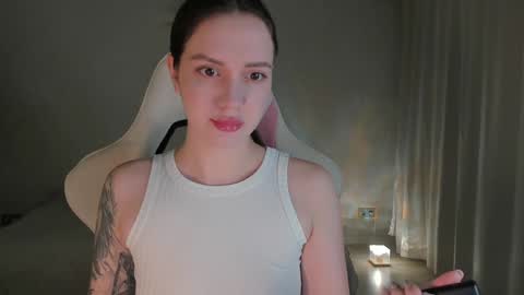 sonia_moon_ online show from 6, 12, 2024