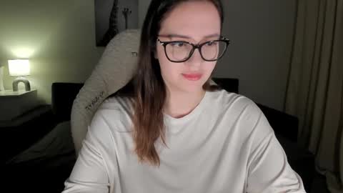 sonia_moon_ online show from 5, 3, 2025