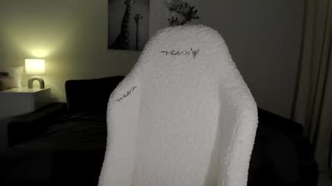 sonia_moon_ online show from 12, 3, 2025