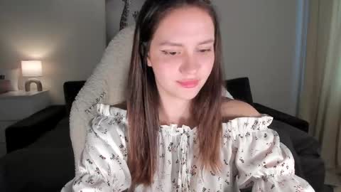 sonia_moon_ online show from 12, 3, 2025