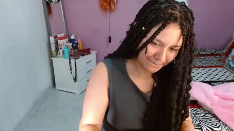 sonialatin69 online show from 7, 1, 2025