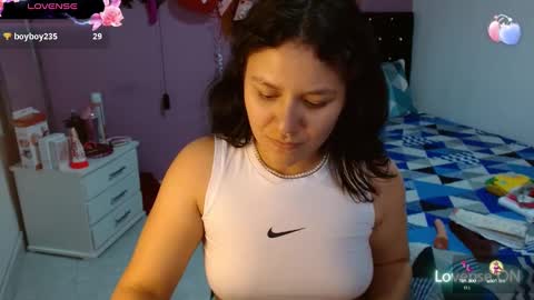sonialatin69 online show from 17, 2, 2025