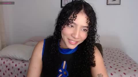 Snapshot of sophi_baby chatting on 25, 10, 2025 Sophi baby online show from 25, 10, 2025