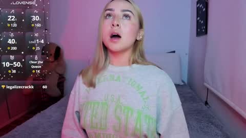 Snapshot of sophi_moreno chatting on 11, 1, 2025 Sofi online show from 11, 1, 2025