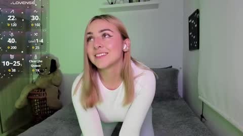 Snapshot of sophi_moreno chatting on 6, 2, 2025 Sofi online show from 6, 2, 2025