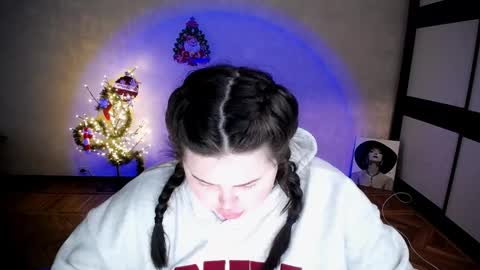 sophia__olsen online show from 15, 1, 2026