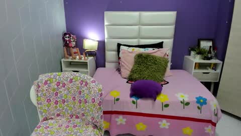 Snapshot of sophia_abad7 chatting on 15, 11, 2025 Sophia online show from 15, 11, 2025