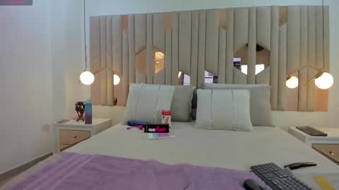 sophia_angel_ online show from 25, 9, 2025