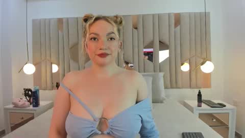 sophia_angel_ online show from 5, 10, 2025