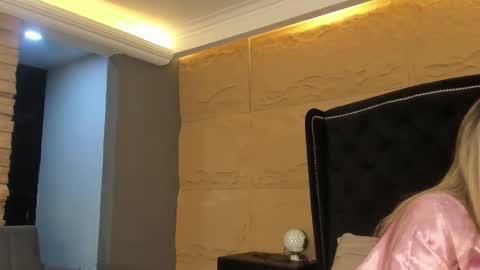 Sophia online show from 13, 11, 2025