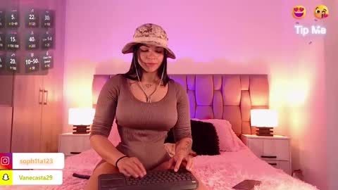 Sophia Carson online show from 6, 3, 2025
