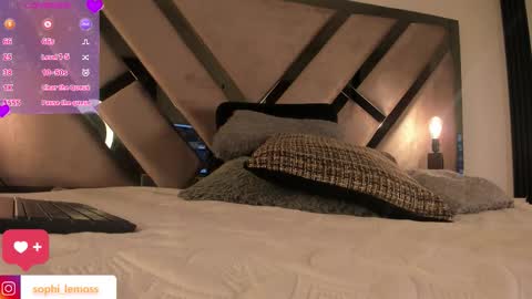 Sofia  online show from 4, 2, 2026