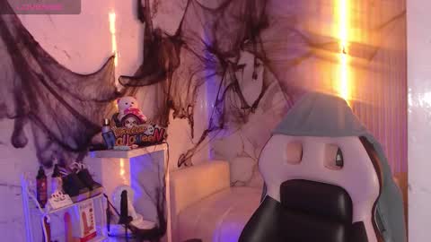 Snapshot of sophia_tf chatting on 29, 10, 2025 Sophia online show from 29, 10, 2025