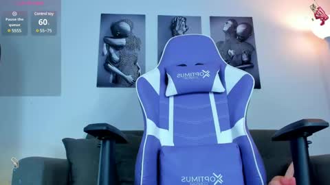 Sophia Wilians  online show from 6, 3, 2025