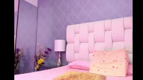 Snapshot of sophiaa10 chatting on 9, 3, 2026 sophiaa10 online show from 9, 3, 2026