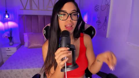 Sophie Hill  online show from 20, 10, 2025