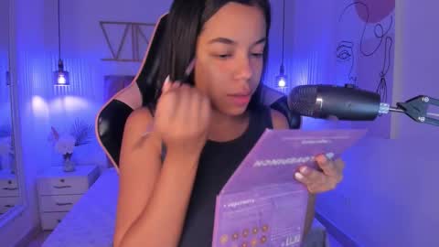 Sophie Hill  online show from 30, 11, 2025