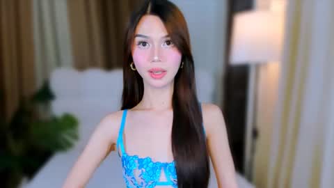 sophiaarmani online show from 11, 3, 2025