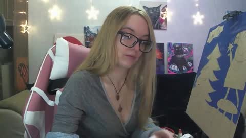 Snapshot of sophiasonata chatting on 18, 11, 2025 SophiaSonata online show from 18, 11, 2025