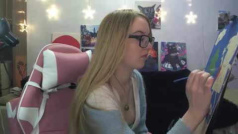 Snapshot of sophiasonata chatting on 23, 11, 2025 SophiaSonata online show from 23, 11, 2025