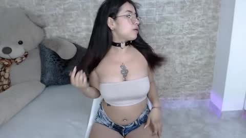  online show from 26, 9, 2025