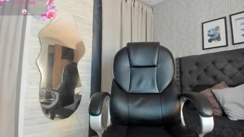 sophie__blare online show from 17, 10, 2025