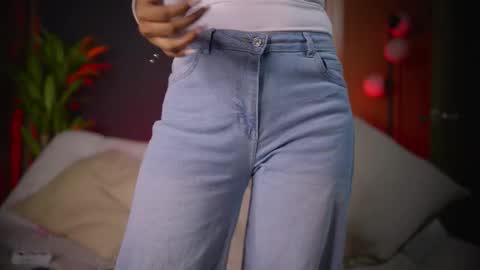 Snapshot of sophie_blake_ne chatting on 29, 3, 2026 Sophie Your Squirt Queen online show from 29, 3, 2026