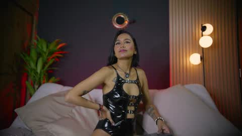 Snapshot of sophie_blake_ne chatting on 30, 3, 2026 Sophie Your Squirt Queen online show from 30, 3, 2026