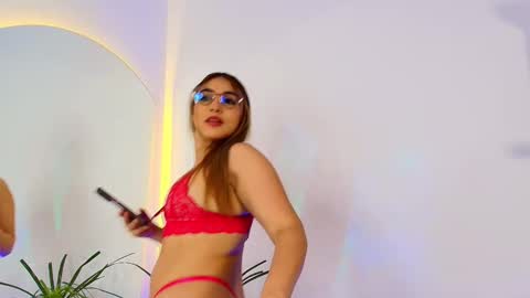 Snapshot of sophie_janner chatting on 12, 2, 2026 SOPHIE JANNER online show from 12, 2, 2026