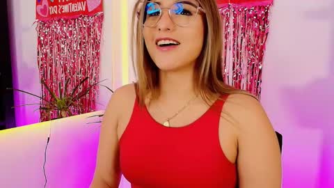 Snapshot of sophie_janner chatting on 15, 2, 2026 SOPHIE JANNER online show from 15, 2, 2026