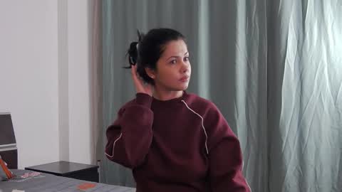 Sophie jeans online show from 17, 10, 2025