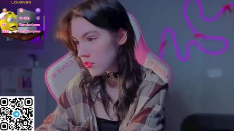 sophie_nomenal_ online show from 1, 3, 2026