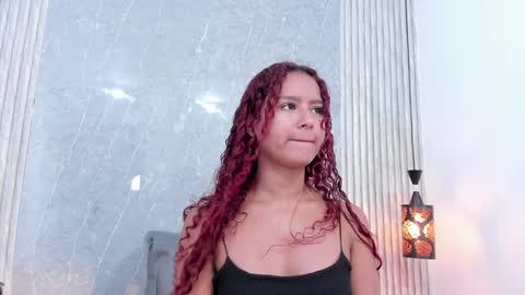 Snapshot of sophiee_velvet chatting on 5, 2, 2025 online show from 5, 2, 2025