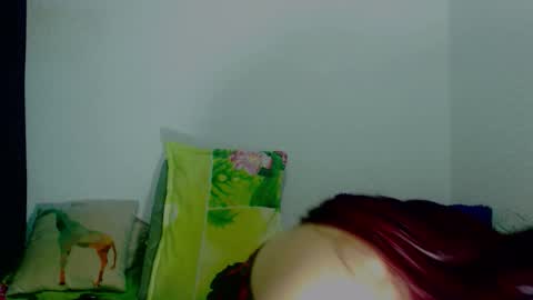 Snapshot of sophiehillsxo chatting on 17, 9, 2025 sophiehillsxo online show from 17, 9, 2025