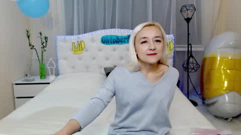 sophiekittyy online show from 25, 9, 2025