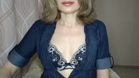 Sophiemisss online show from 8, 2, 2026