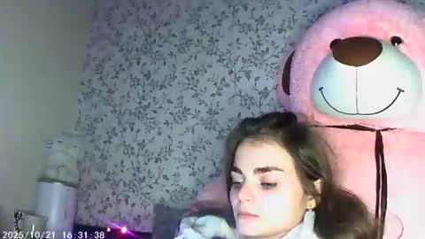 Sophie and my bestie Mandy    online show from 20, 10, 2025