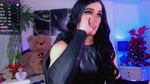 Sophie Sweet online show from 15, 12, 2024