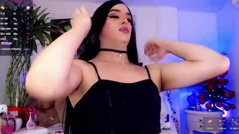 Sophie Sweet online show from 24, 12, 2024